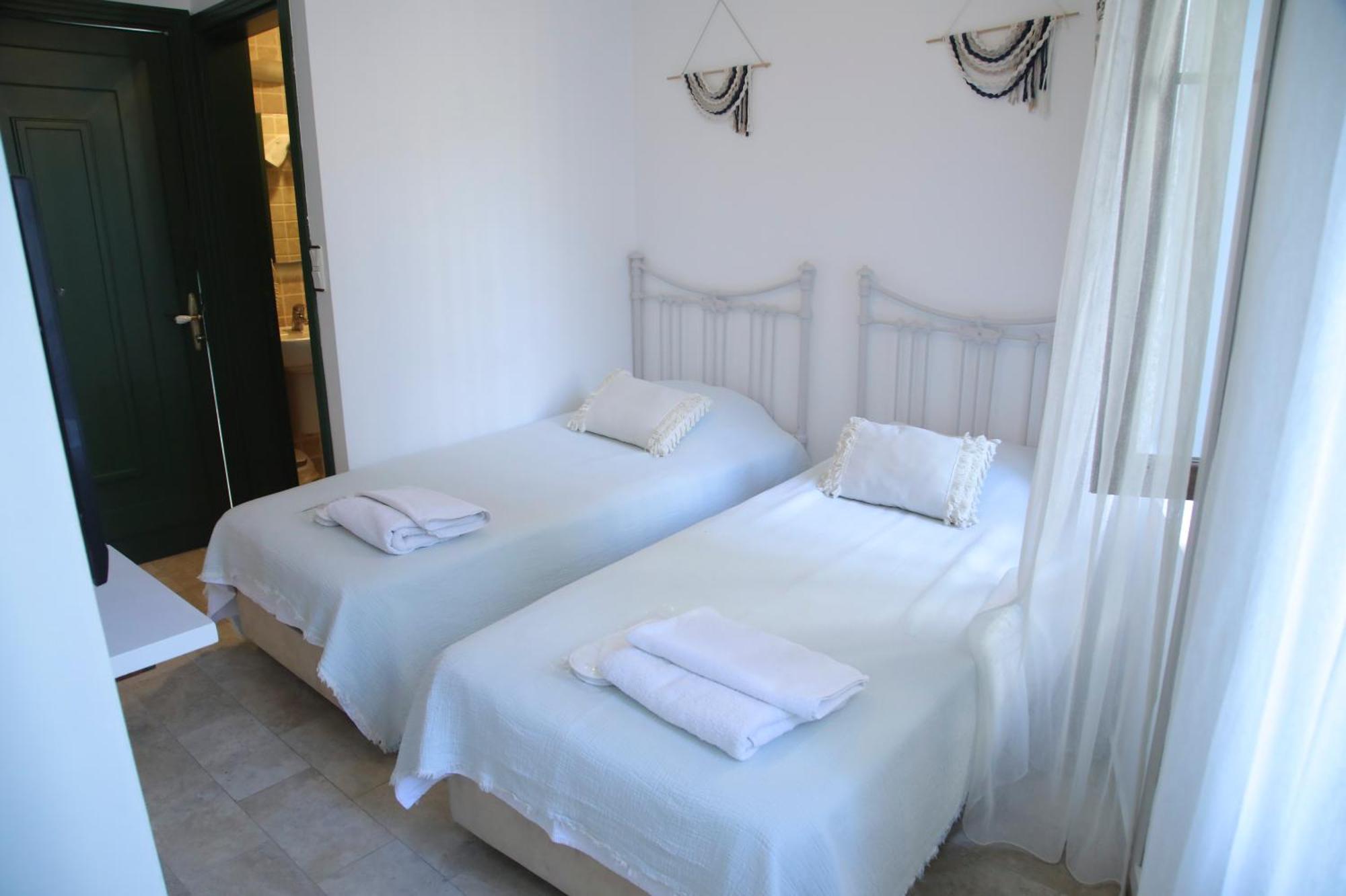 Apaz Alacati Hotel Кешме Экстерьер фото